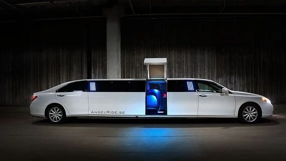 Limo Service Niagara Falls: Making Your Trip To Niagara Falls Memorable 8 Mississauga limousine service
