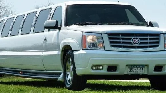 Experience the Best with Party Busses: Your Complete Guide 1 Mississauga limousine service