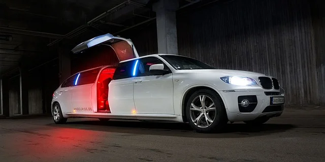 limousine 1249507 640